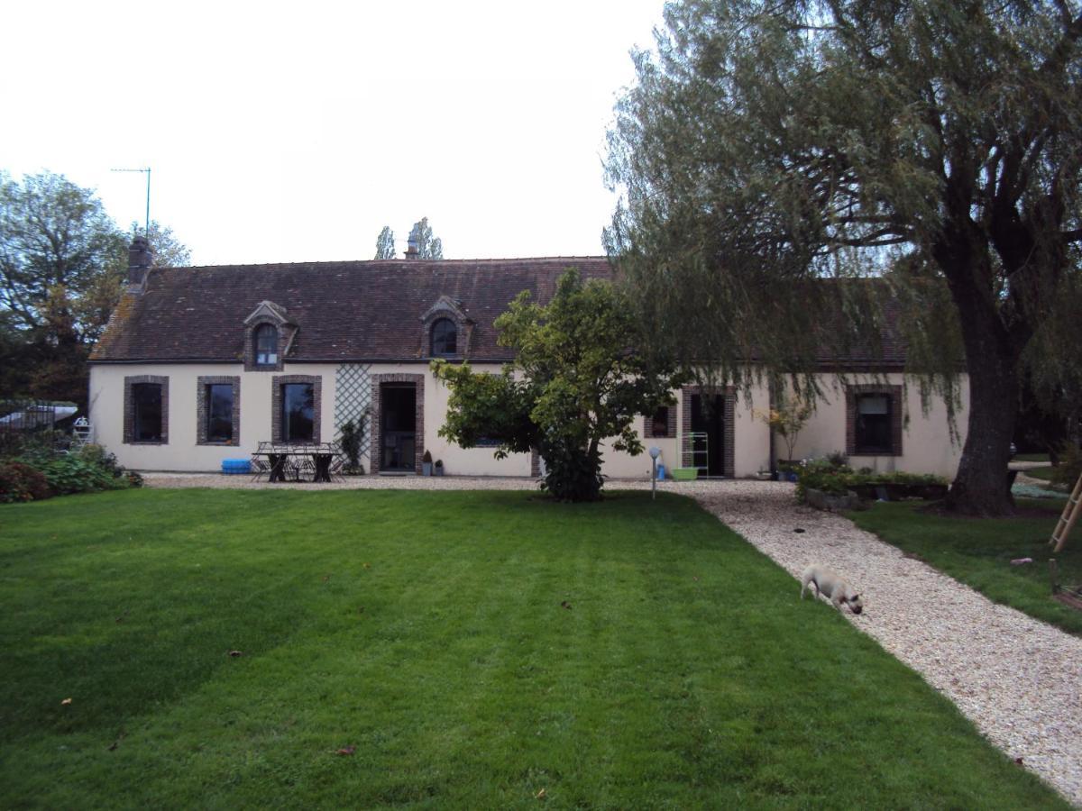 Bed and Breakfast La Pastorale La Puisaye Экстерьер фото