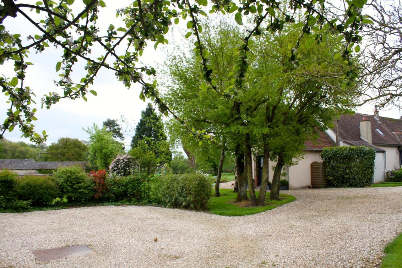 Bed and Breakfast La Pastorale La Puisaye Экстерьер фото