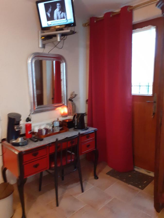 Bed and Breakfast La Pastorale La Puisaye Экстерьер фото